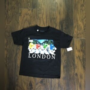 MM WORLD BOYS T SHIRT SIZE XS​